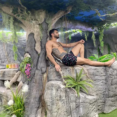 Capsulehotel Futurotel Spa Garden *