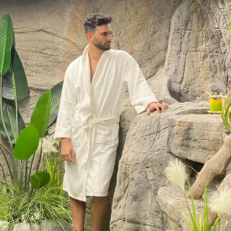 Capsulehotel Futurotel Spa Garden *