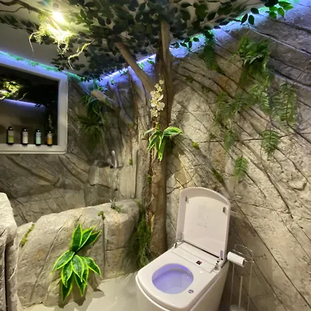 Capsulehotel Futurotel Spa Garden